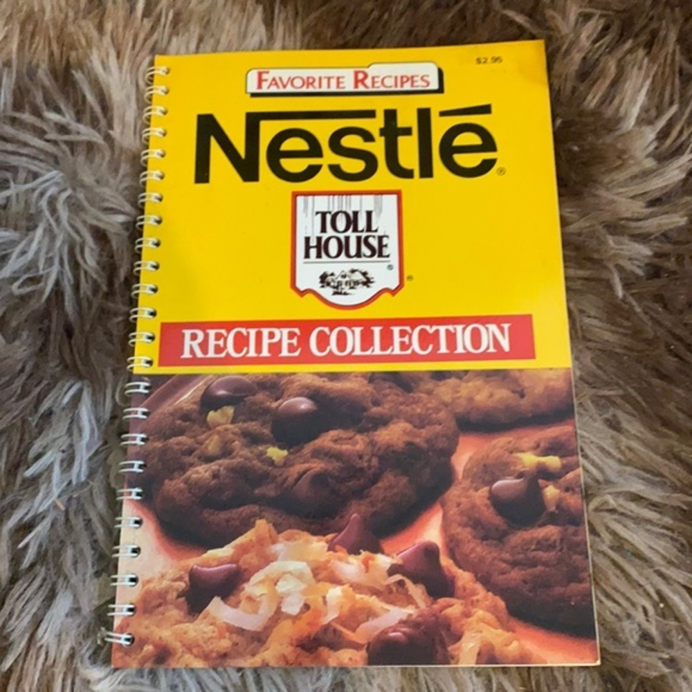 Rare Vintage Nestle TollHouse spiral cookbook